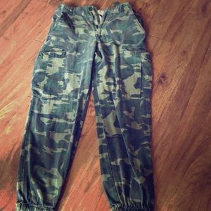 Camo jogger